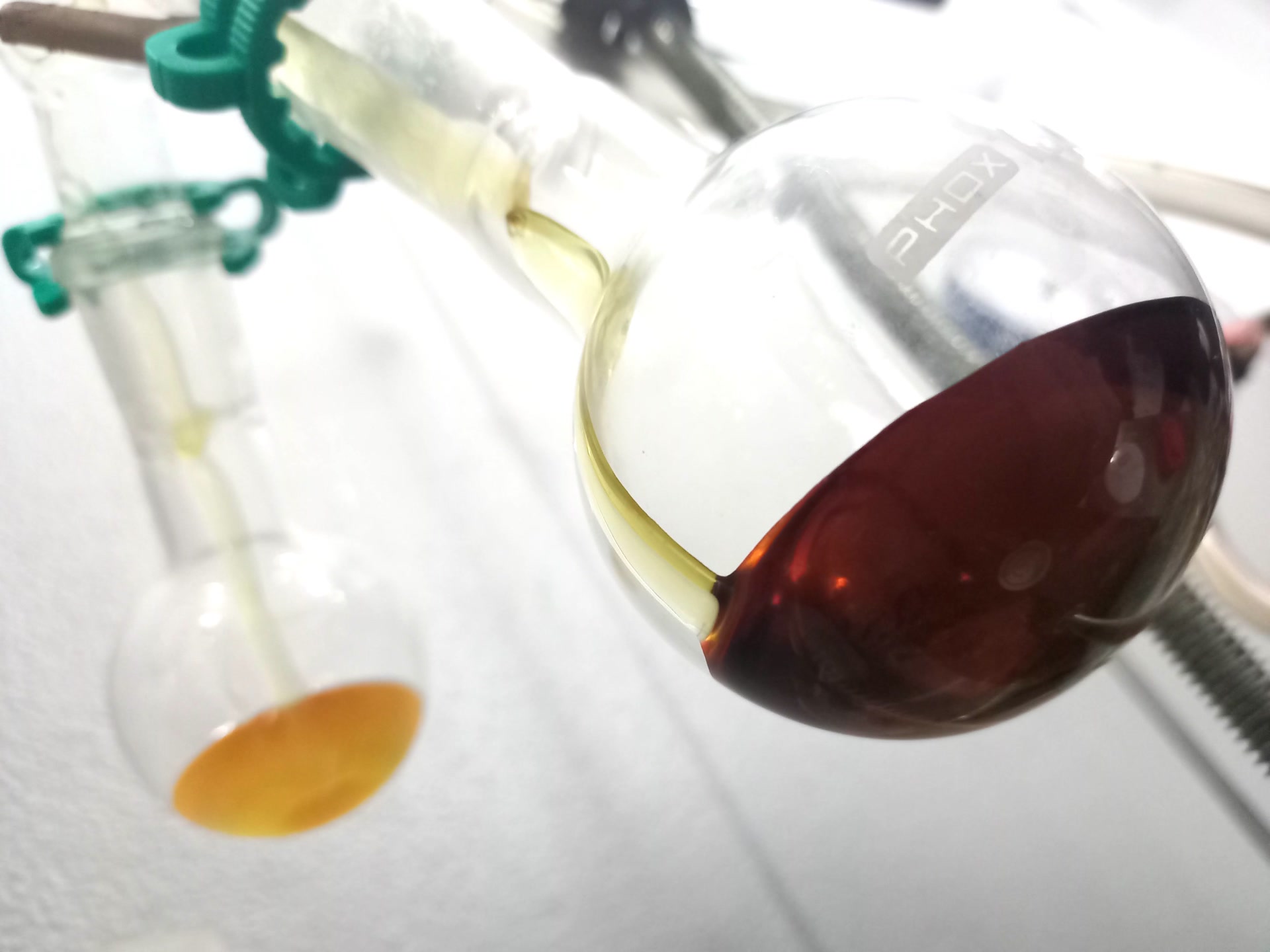Destilação de caminho curto com destilado de cannabis